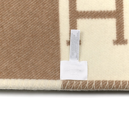 Hermes Wool Cashmere Avalon Baby Blanket Noisette Moyen White 3 of 3