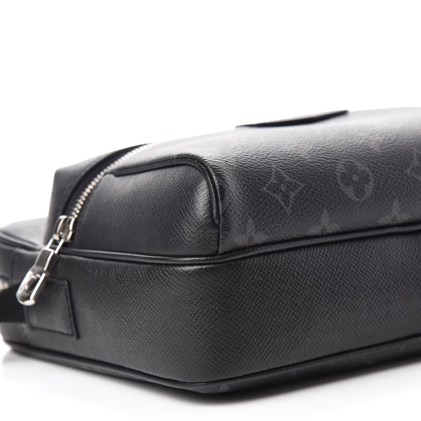 Taiga Monogram Eclipse Outdoor Messenger Black