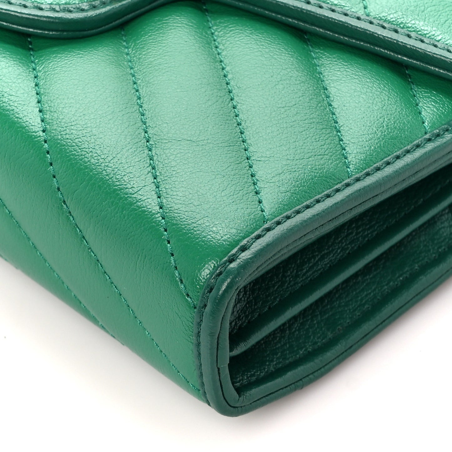 Azalea Calfskin Enamel Matelasse Diagonal Torchon GG Marmont Chain Wallet New Shamrock Emerald
