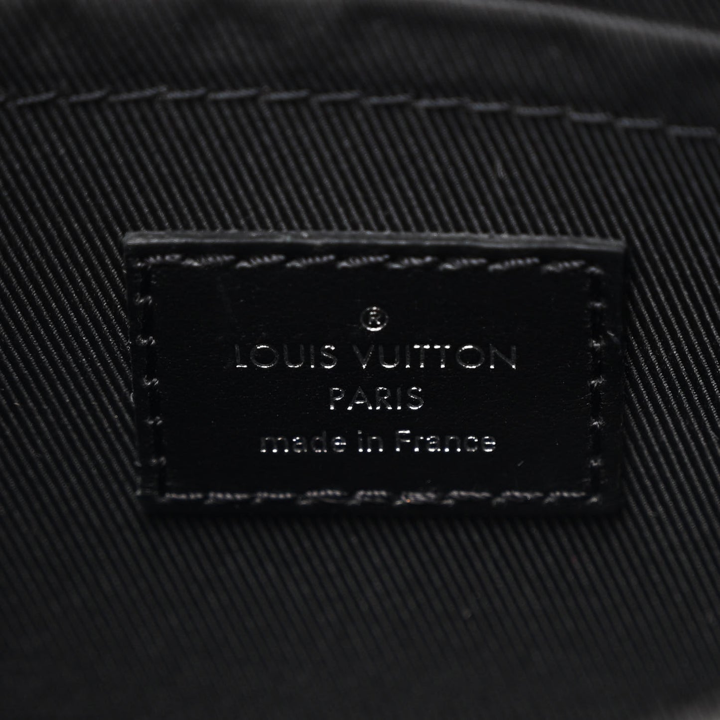 Taurillon Monogram Steamer Messenger Black