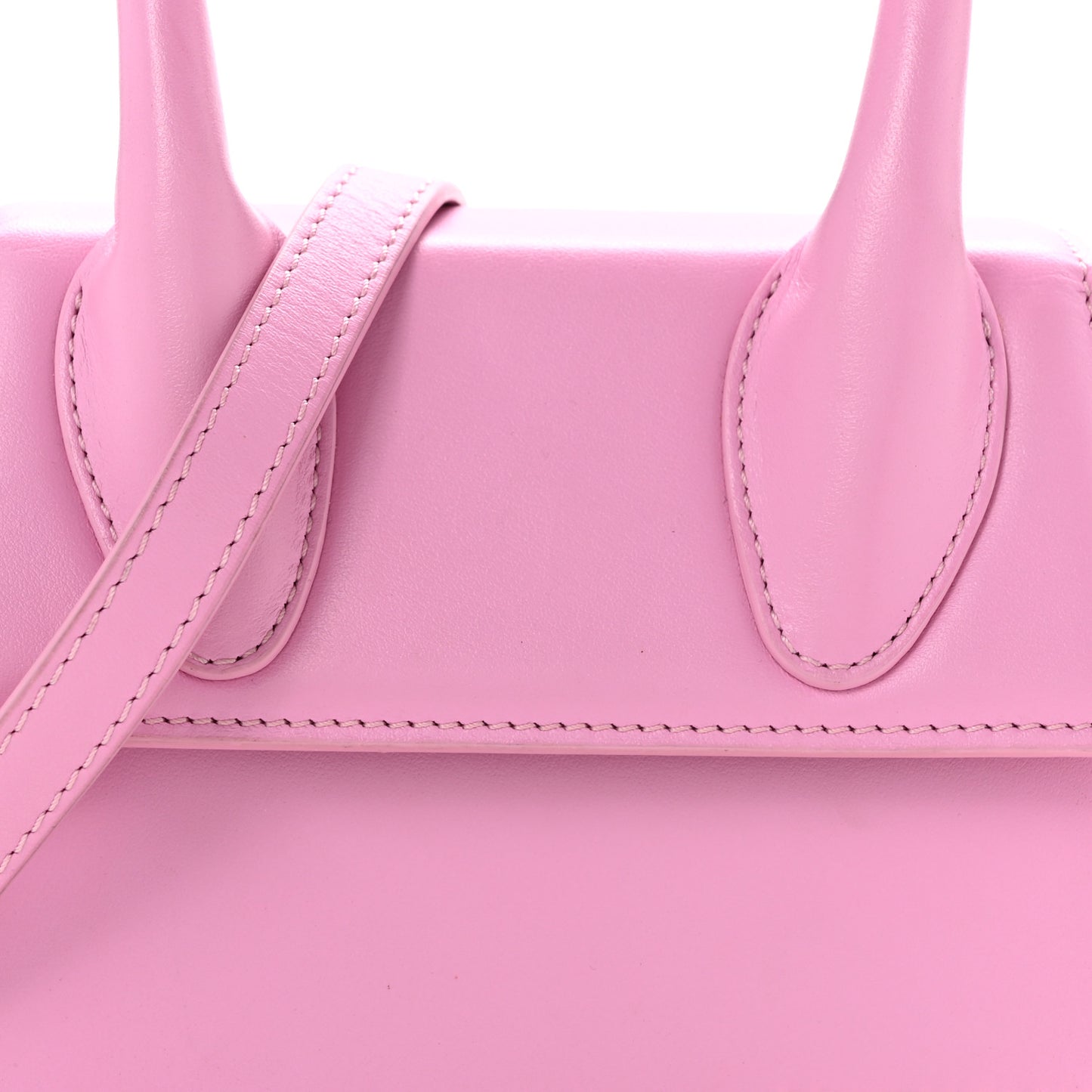 Smooth Calfskin Le Chiquito Noeud Light Pink