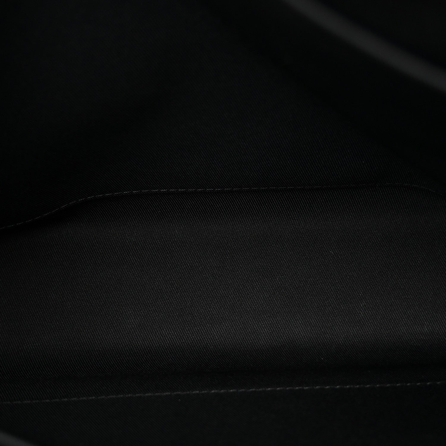 Louis Vuitton Monogram Eclipse District MM 5 of 10