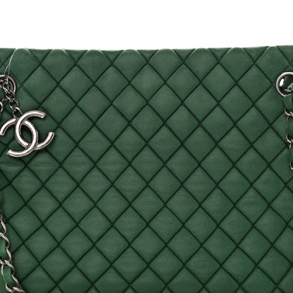 Chanel Iridescent Calfskin Quilted New Bubble Tote Vert Fonce 9 of 17