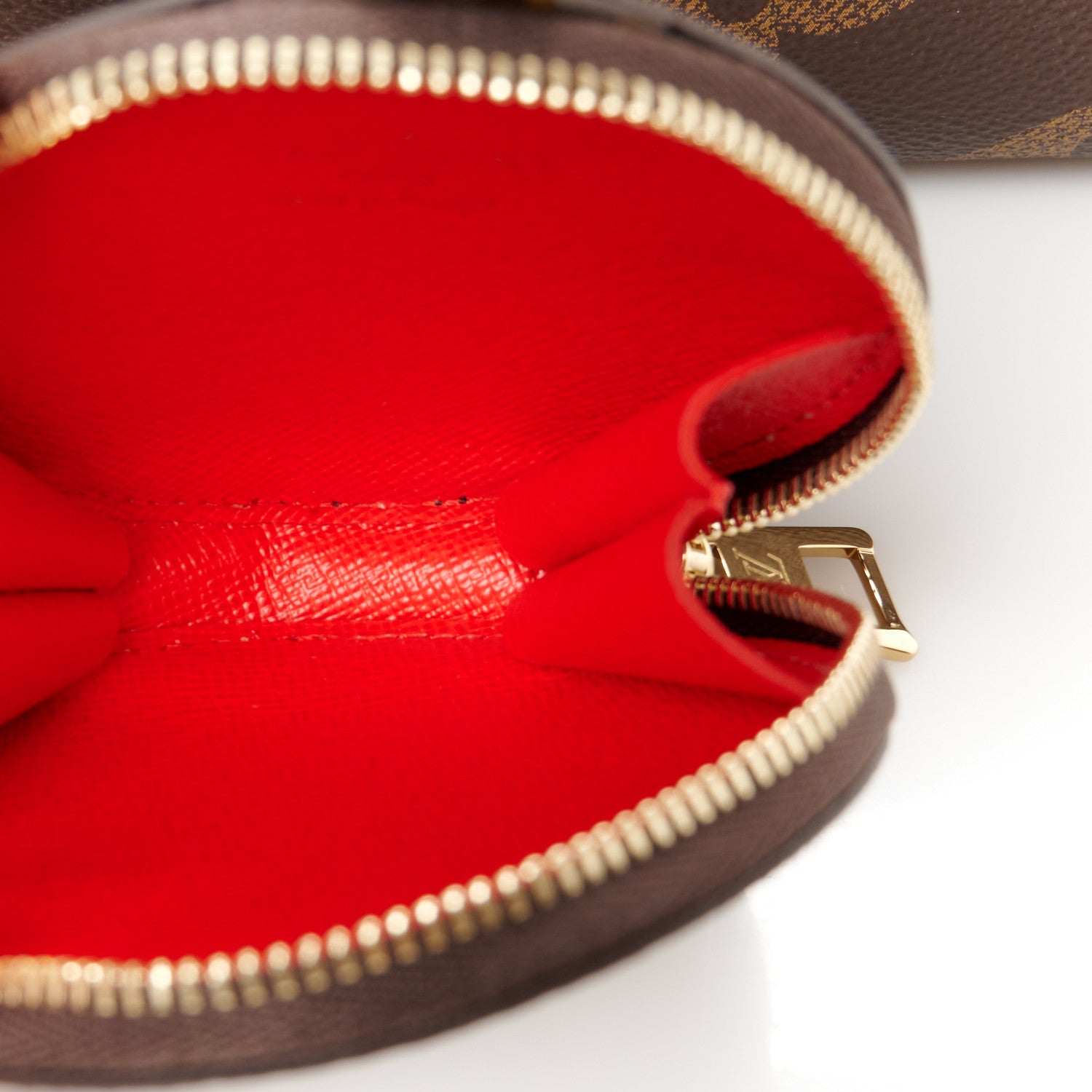 Louis Vuitton Reverse Monogram Giant OnTheGo East West 8 of 13