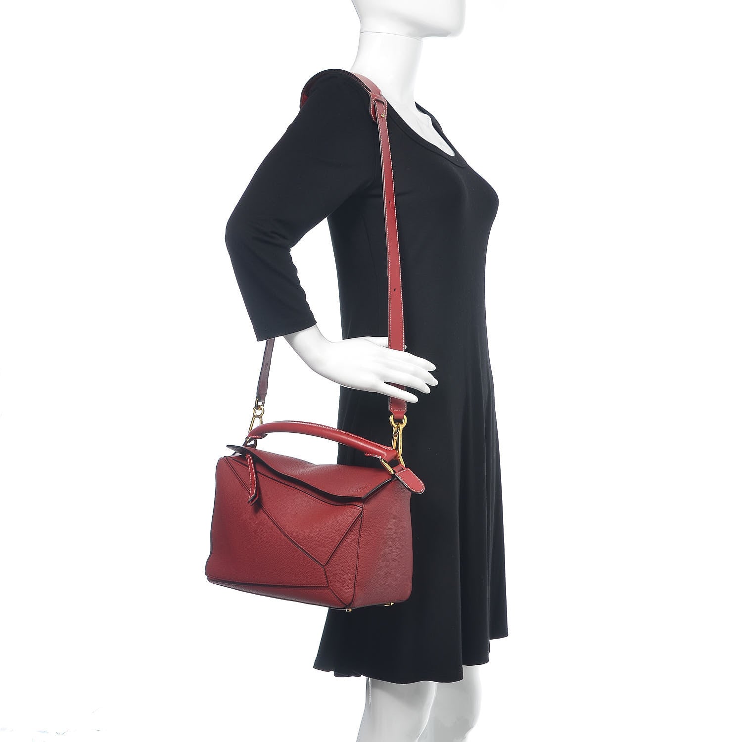 Loewe Calfskin Medium Puzzle Bag Rouge 2 of 11