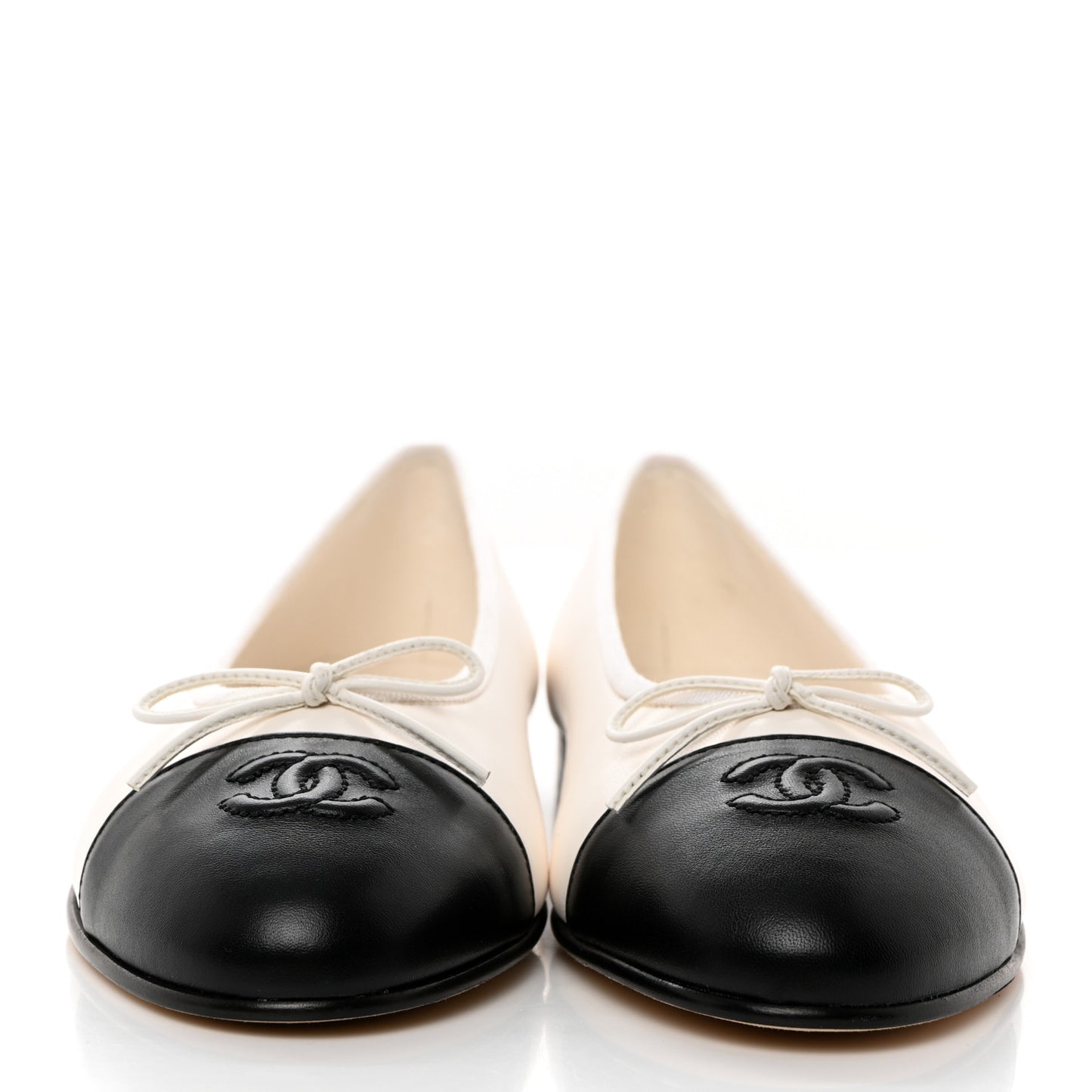 Lambskin Cap Toe CC Ballerina Flats 39 White Black