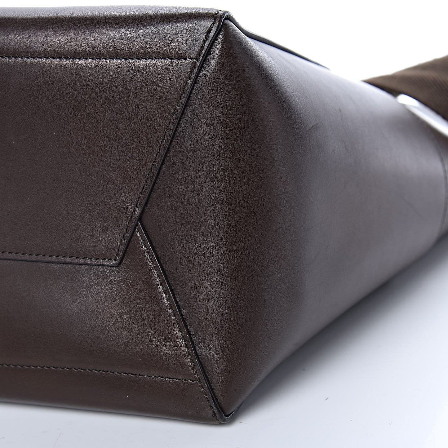 Supersoft Calfskin Sangle Bucket Bag Wood