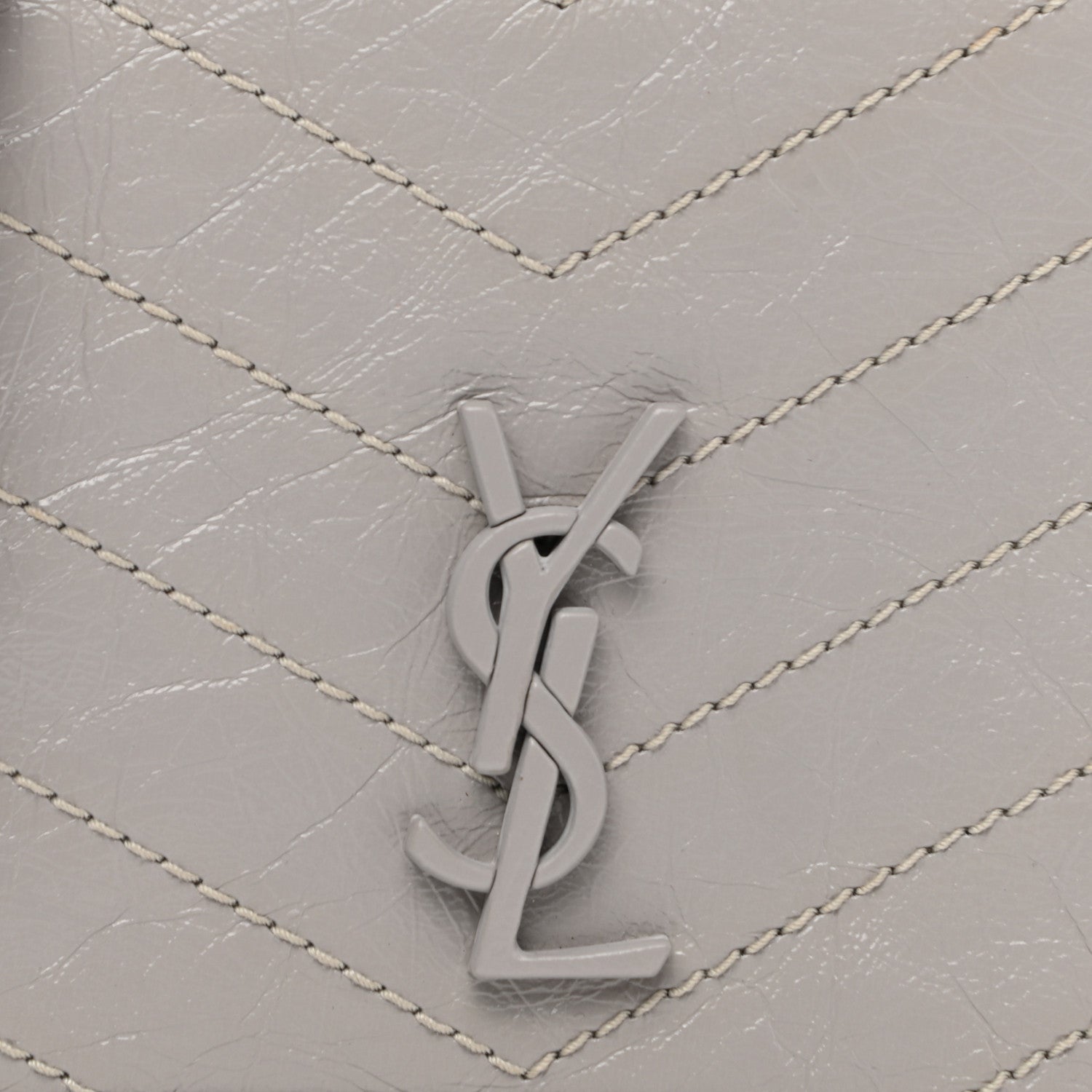 Saint Laurent Crinkled Calfskin Matelasse Monogram Niki Chain Wallet Granite 8 of 10