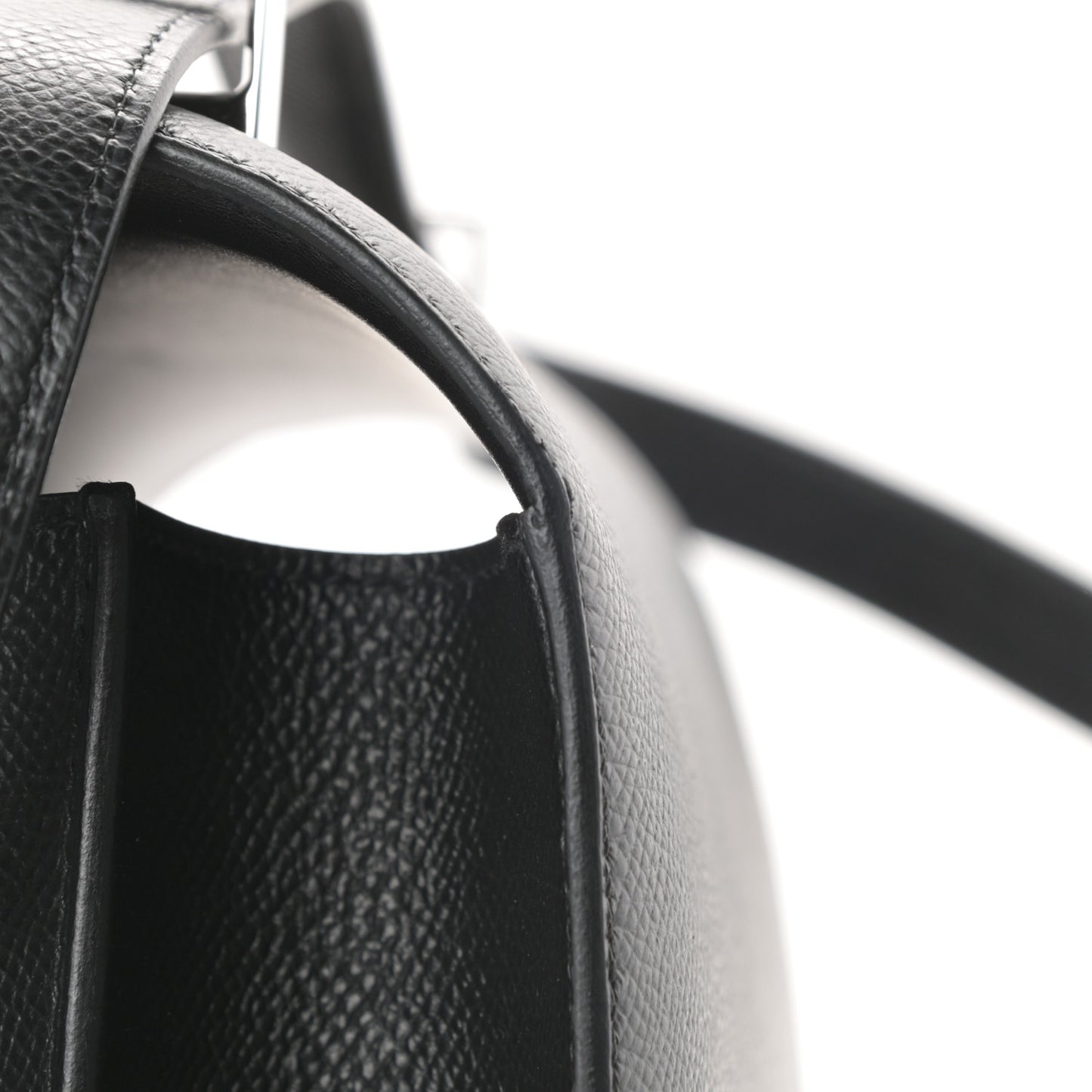 Epsom Constance 24 Black