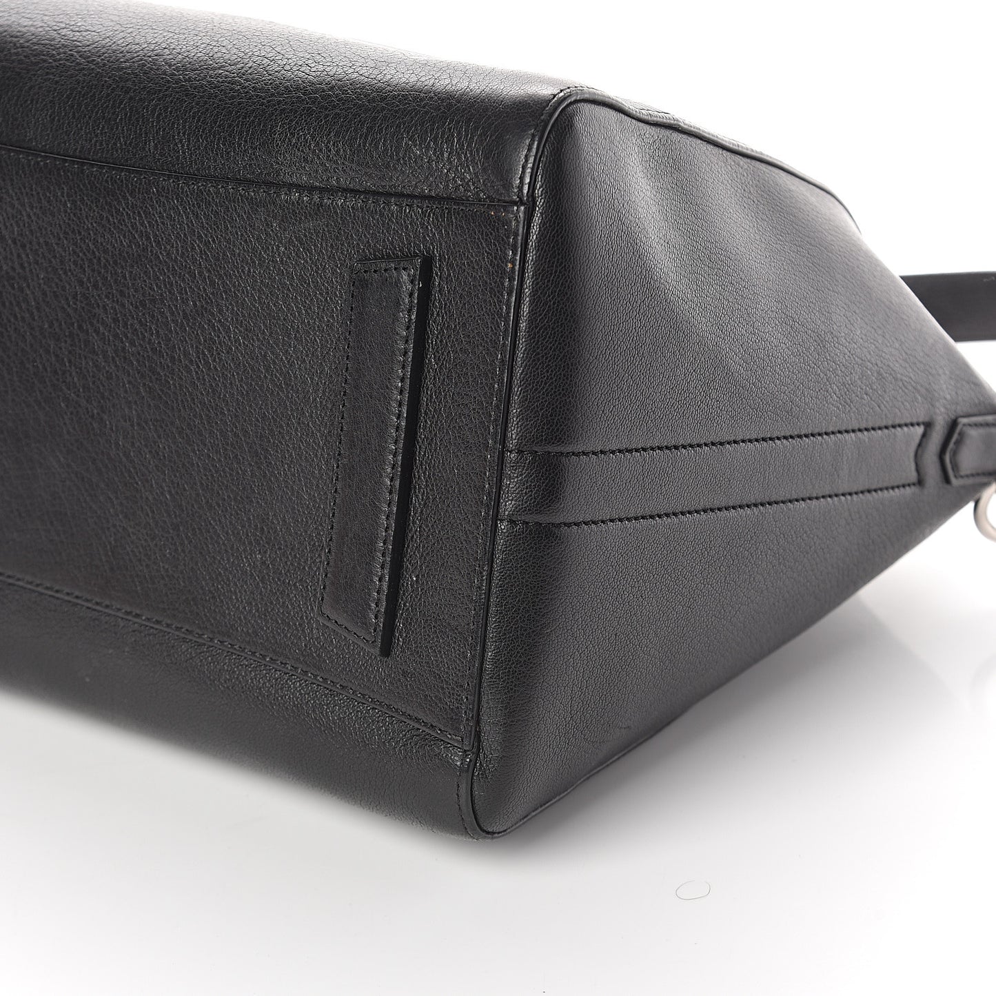 Sugar Goatskin Medium Antigona Black