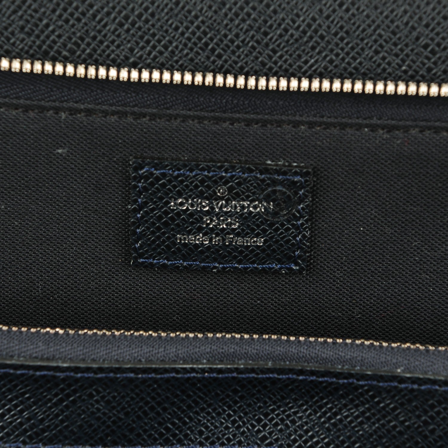 Louis Vuitton Taiga Pilot Case Boreal 6 of 6