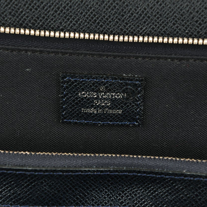 Louis Vuitton Taiga Pilot Case Boreal 6 of 6