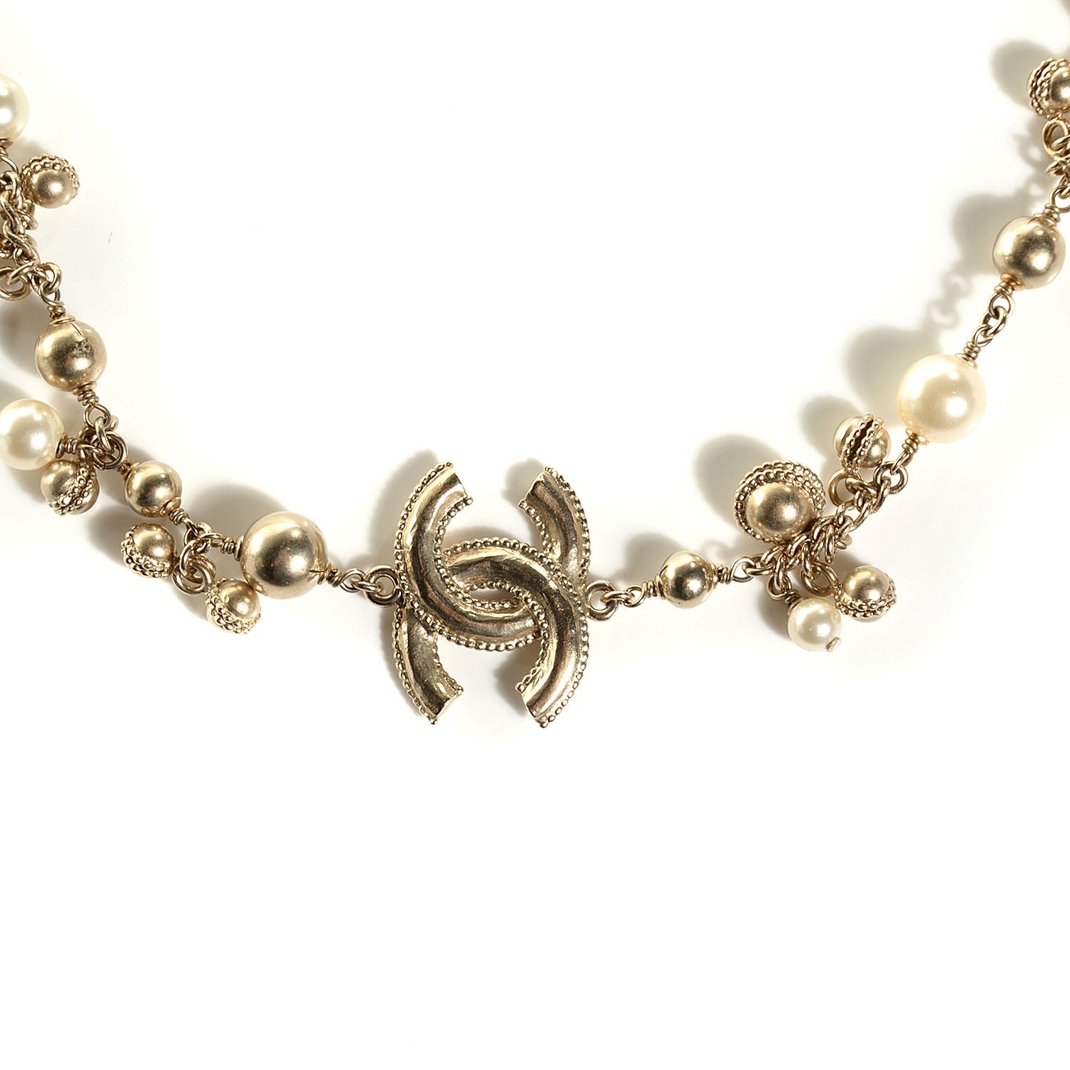 Chanel Pearl CC Short Necklace Gold 3 of 5