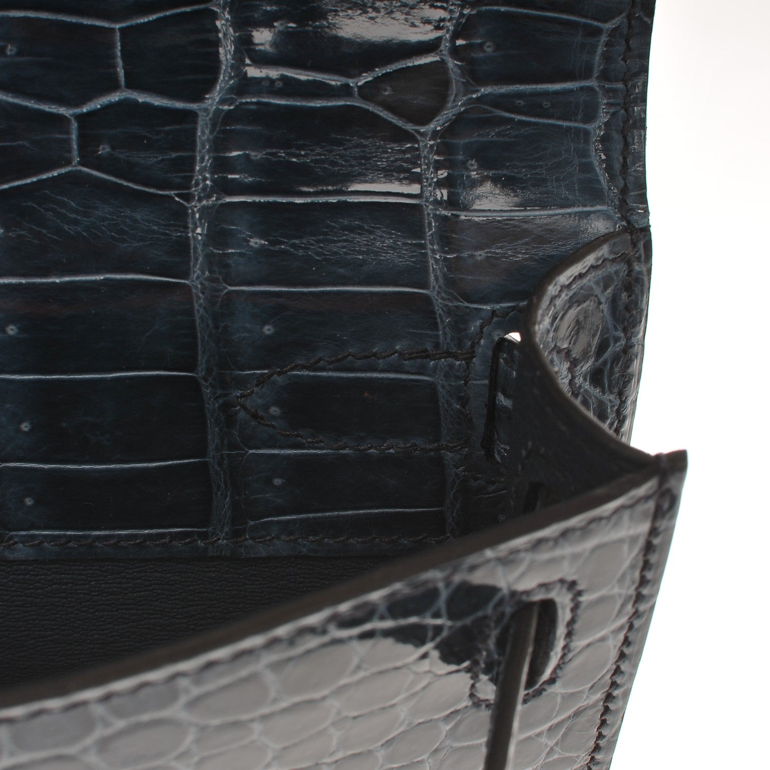Hermes Shiny Niloticus Crocodile Kelly Cut Pochette Blue Jean 34 of 38