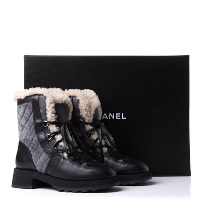 Chanel Calfskin Suede CC Snow Boots 37.5 13 of 13