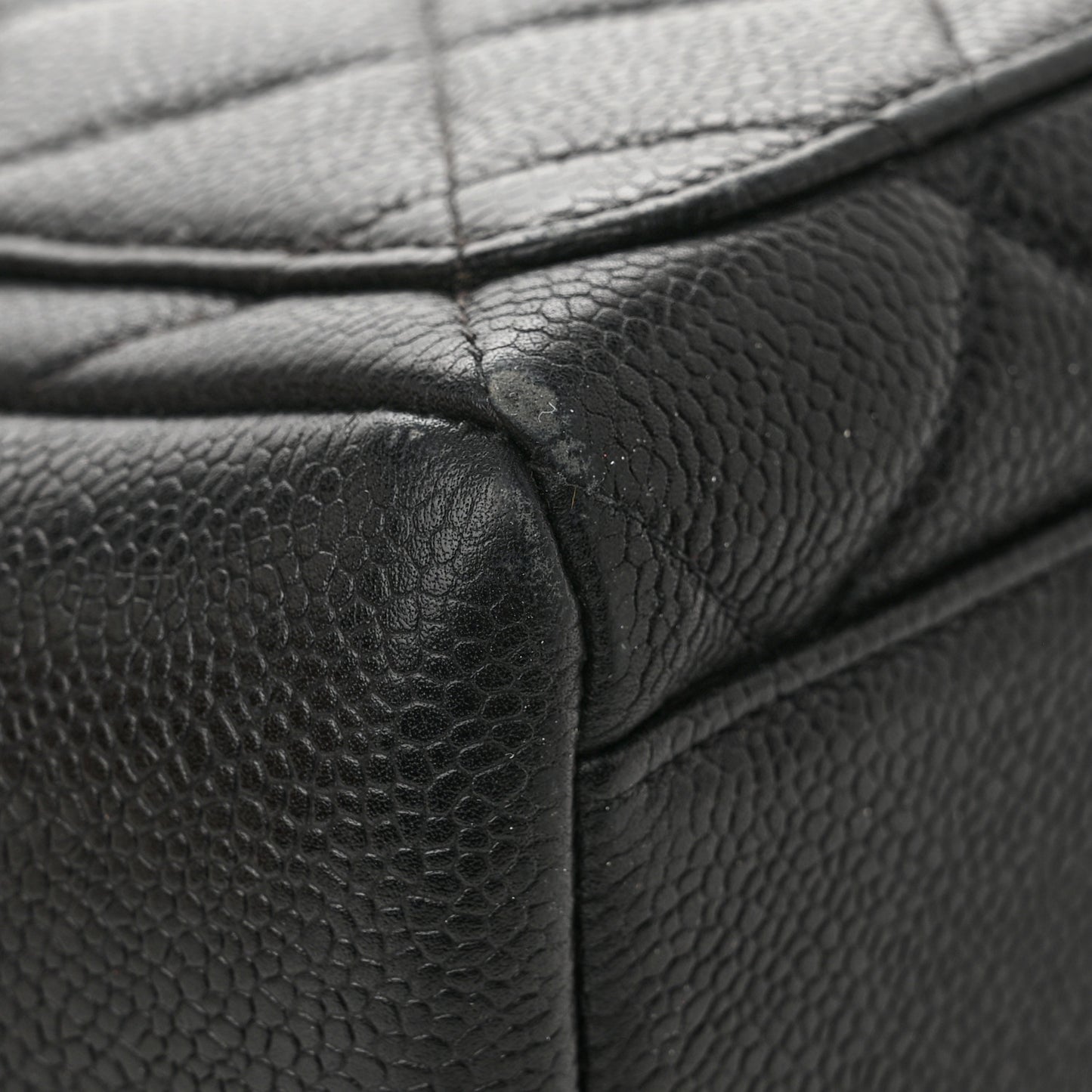 Caviar Quilted Medium Single Flap Black