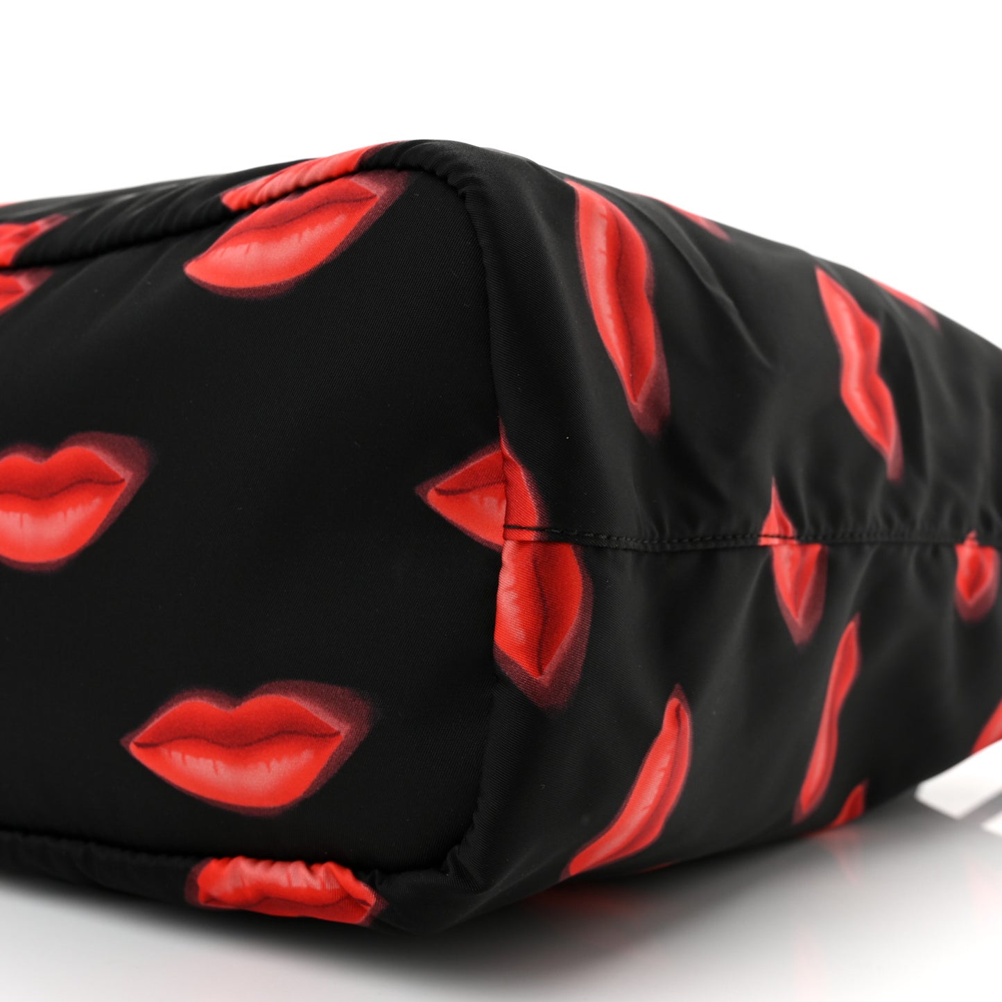 Tessuto Nylon Lips Tote Black