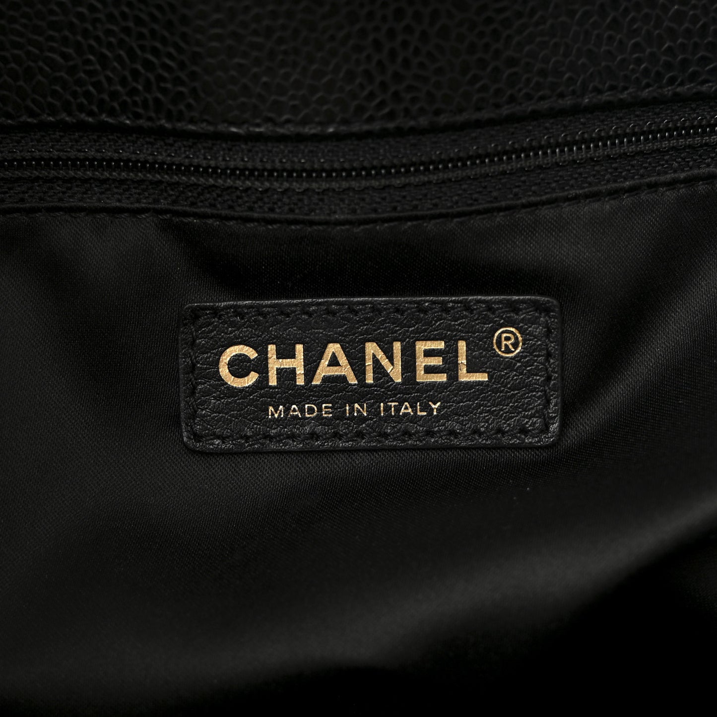 Caviar Quilted Petit Shopping Tote PST Black