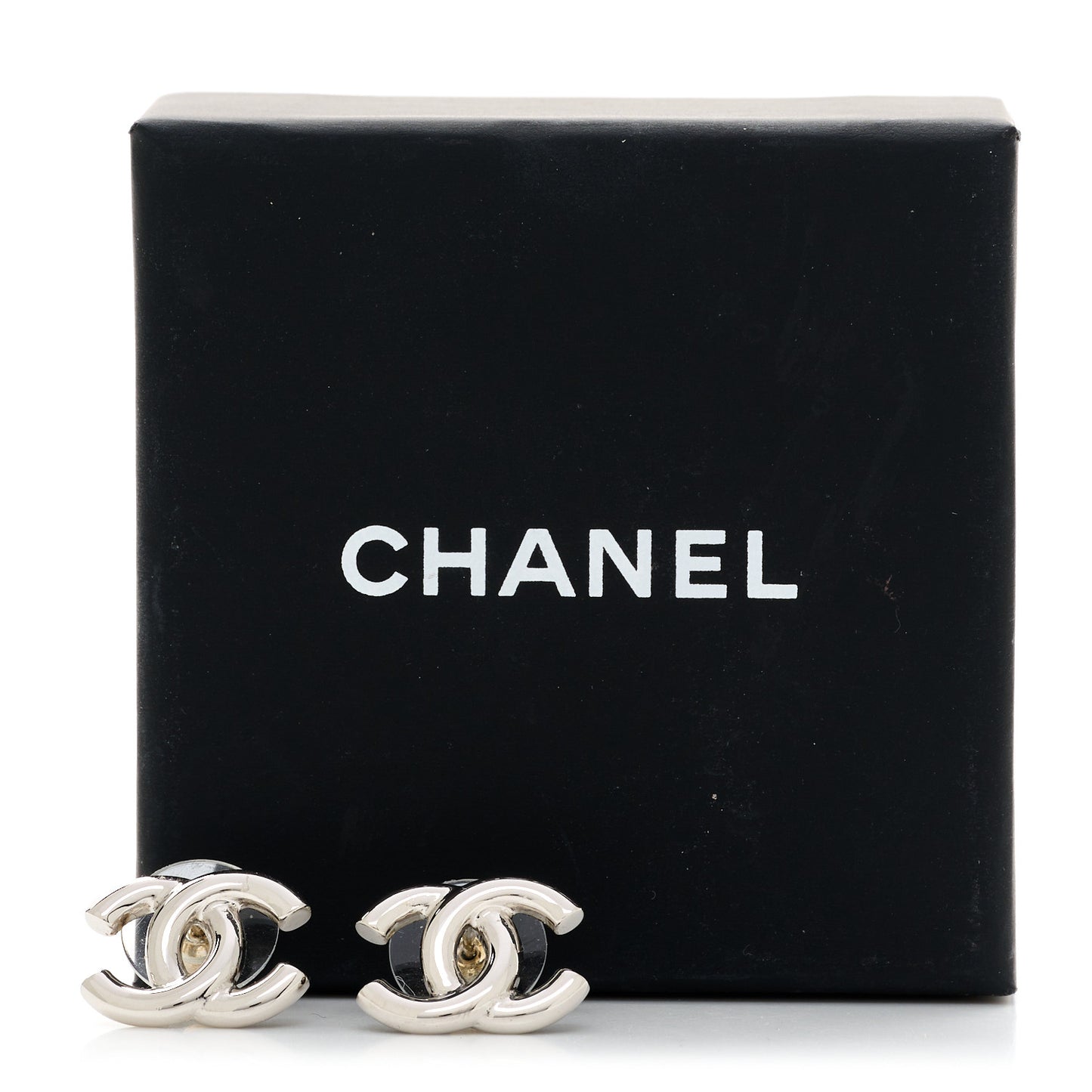 Metal CC Earrings Silver