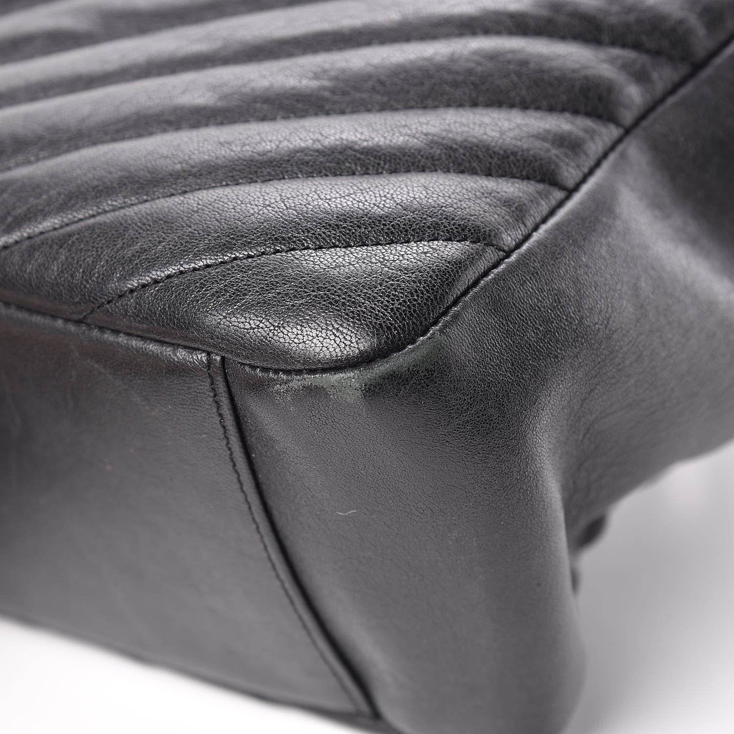 Saint Laurent Sheepskin Matelasse Chevron Large Monogram Shopping Bag Black 12 of 16