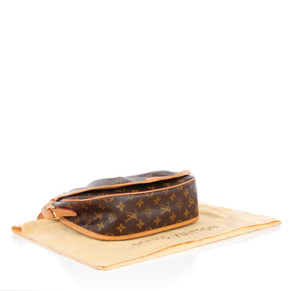 Louis Vuitton Monogram Menilmontant PM 4 of 8