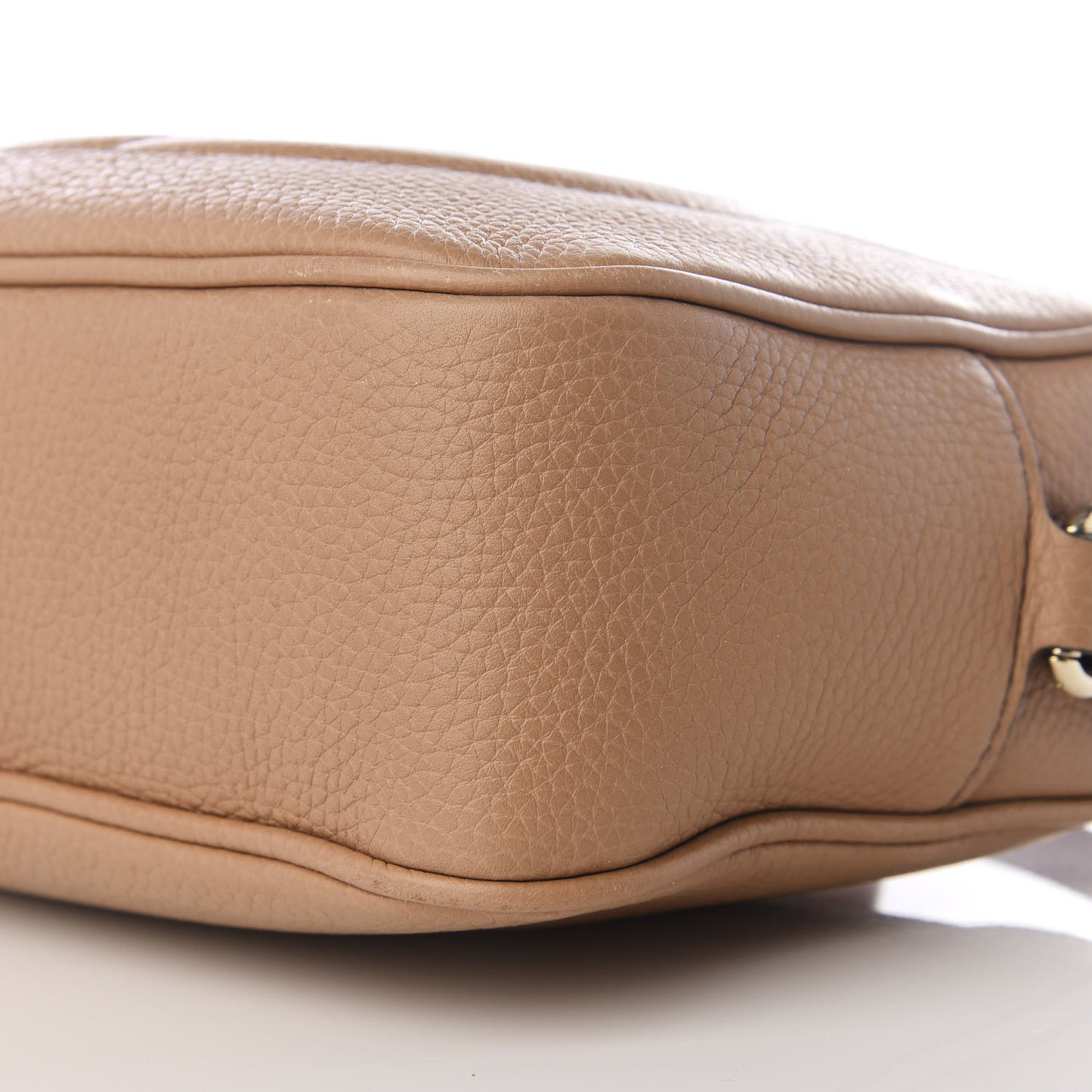 Pebbled Calfskin Small Soho Disco Bag Camelia