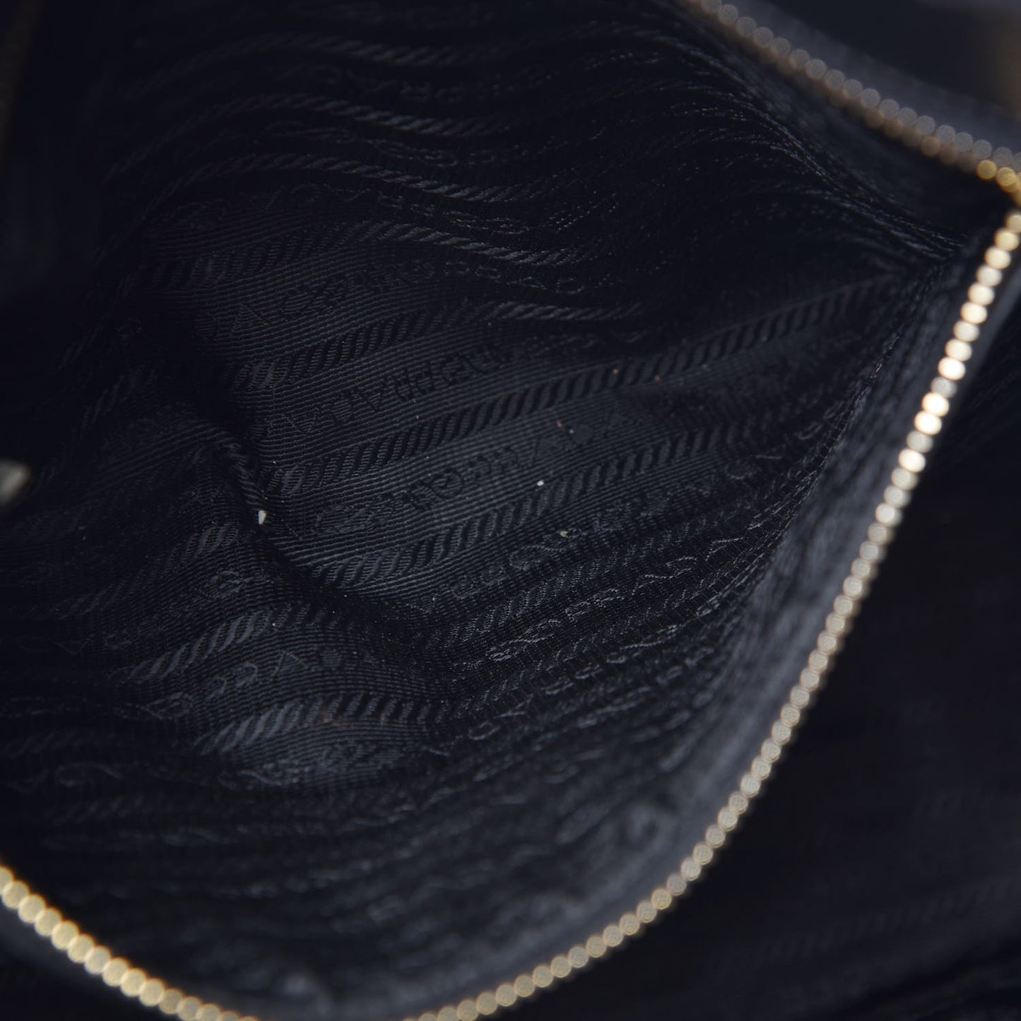 Saffiano Large Galleria Double Zip Tote Black