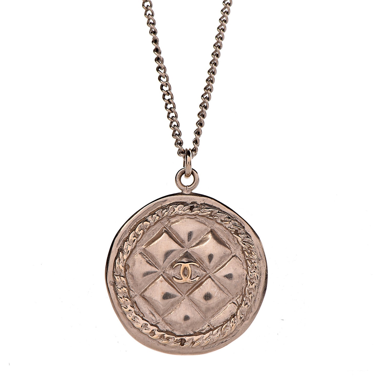 Medallion Quilted CC Chain Necklace Gold