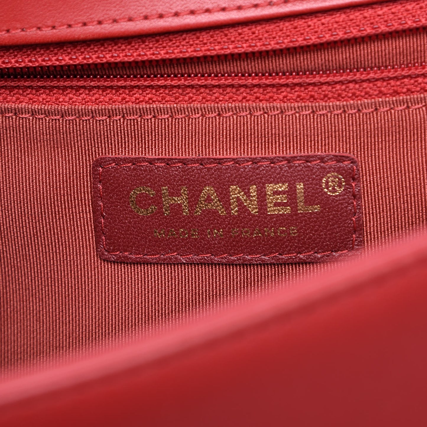 Lambskin Quilted New Medium Boy Flap Red
