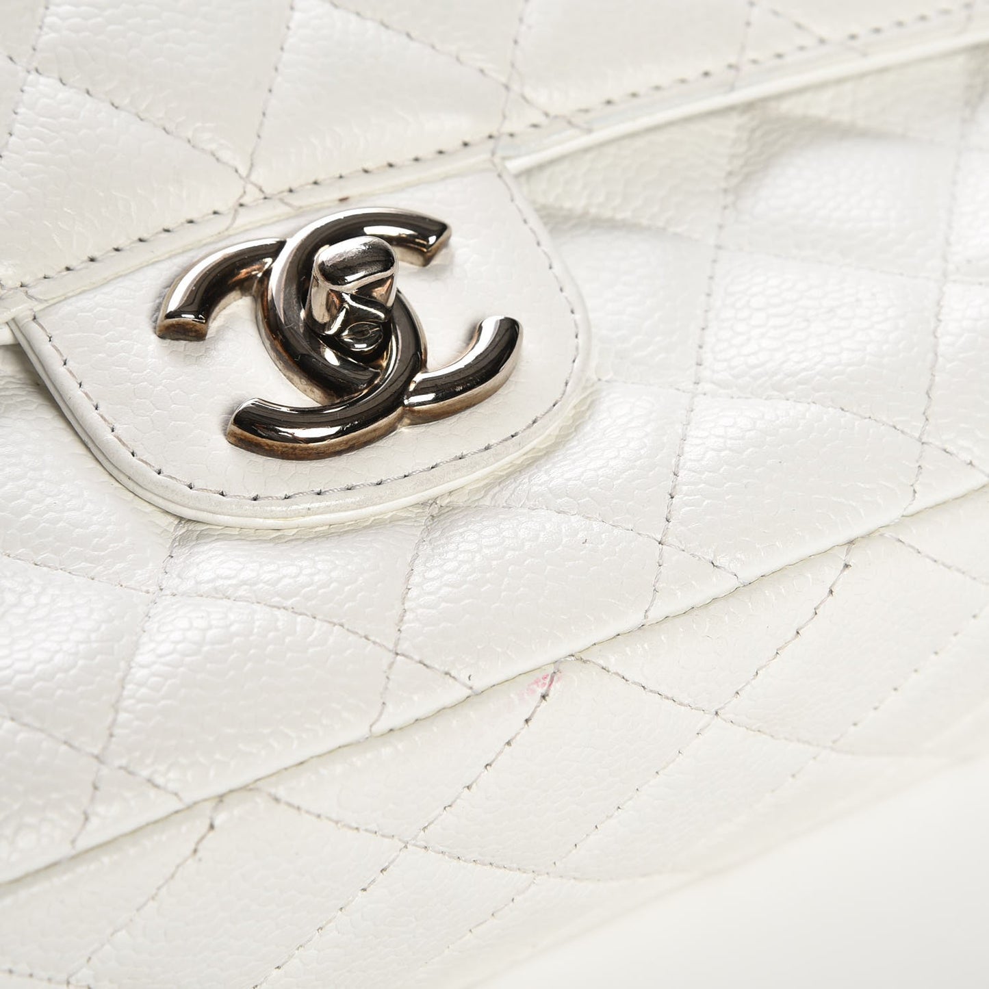 Washed Caviar Quilted Medium Double Flap White