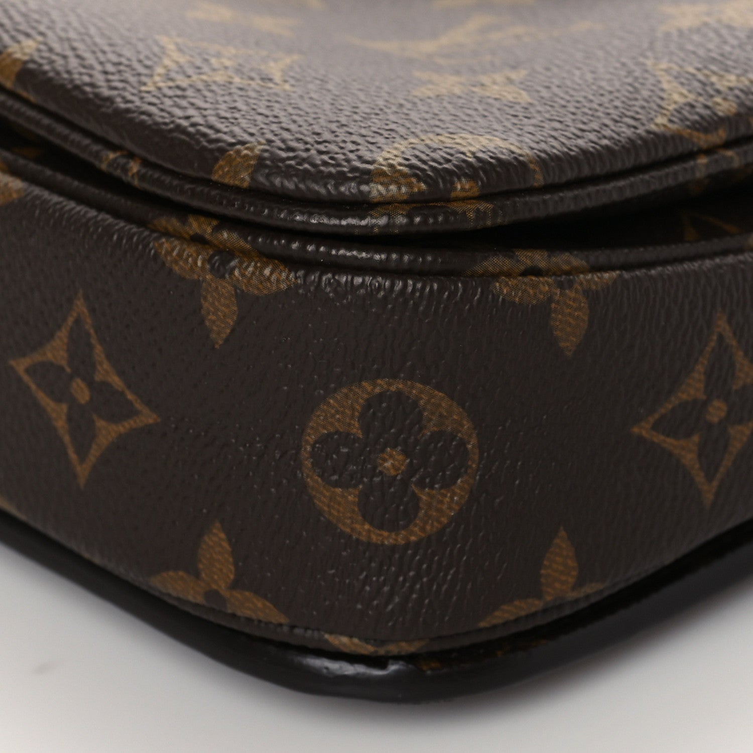 Louis Vuitton Monogram Pochette Metis 9 of 13