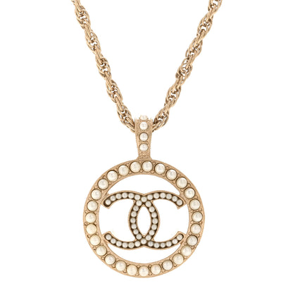 Chanel Pearl CC Round Pendant Necklace Gold 4 of 6