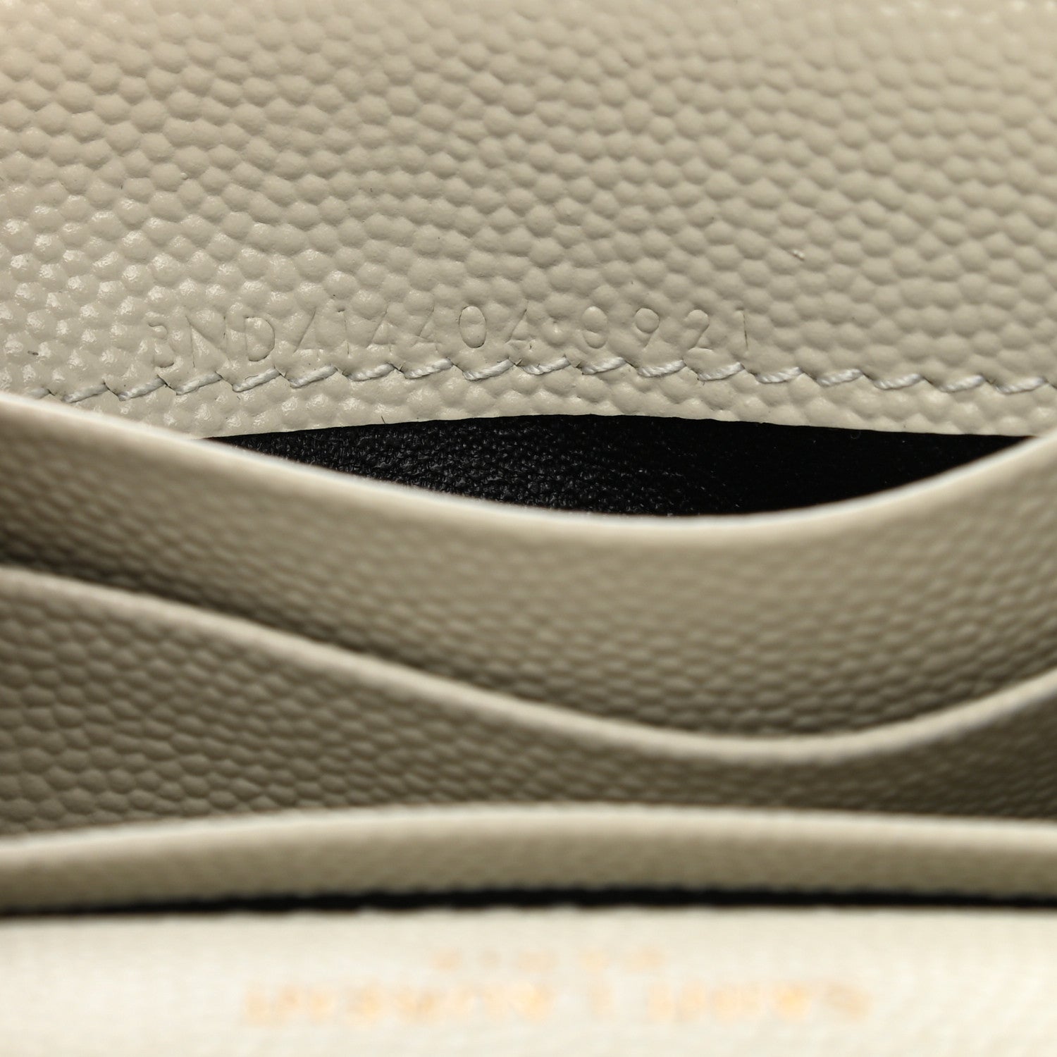Saint Laurent Grain De Poudre Matelasse Chevron Small Monogram Envelope Wallet Crema Soft 7 of 8