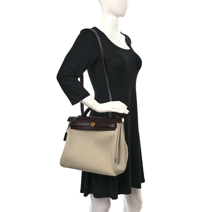 Hermes Military Toile Vache Hunter Herbag Zip Retourne 31 PM Beton Rouge Sellier 2 of 9
