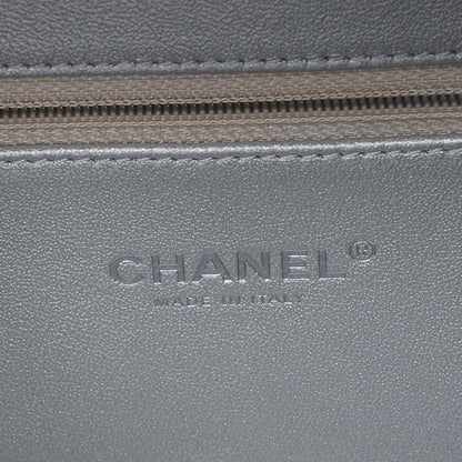 Chanel Metallic Caviar Quilted Medium CC Filigree Vanity Case Silver 6 of 9