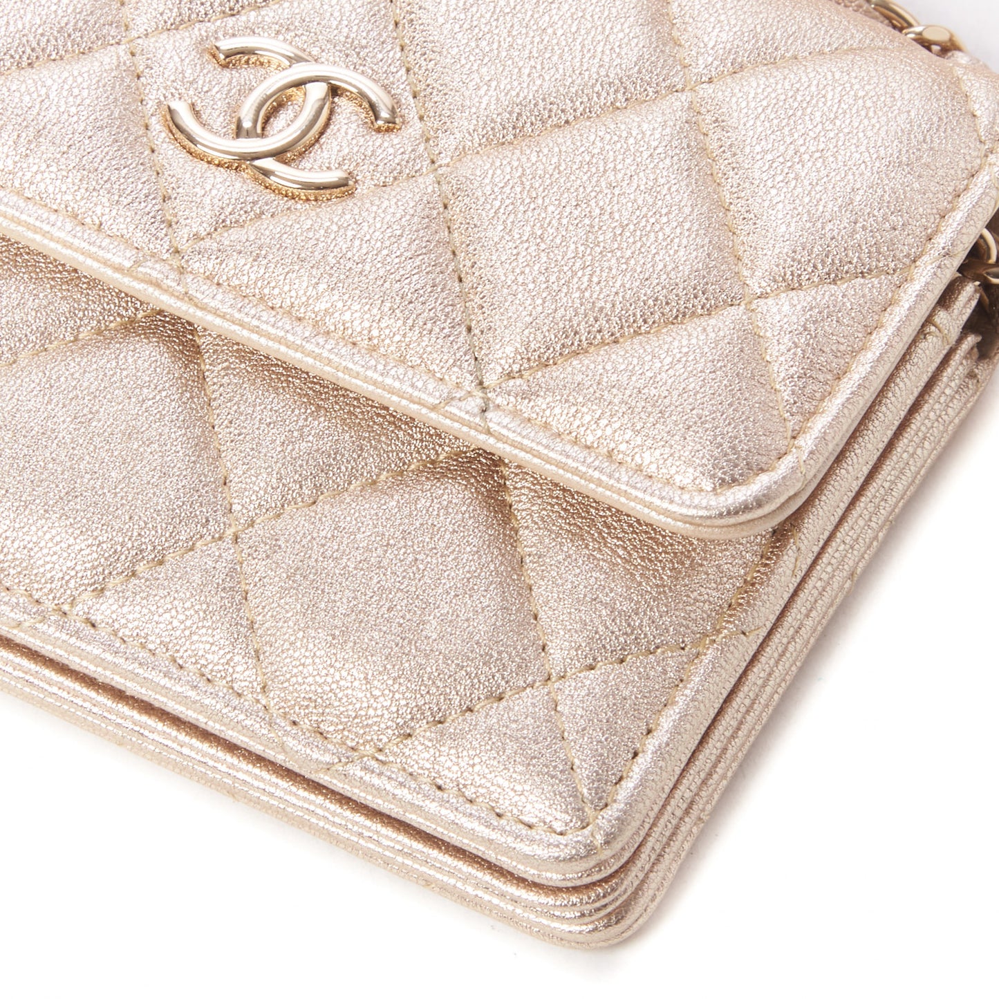 Metallic Lambskin Quilted Camellia Card Holder On Chain Gold