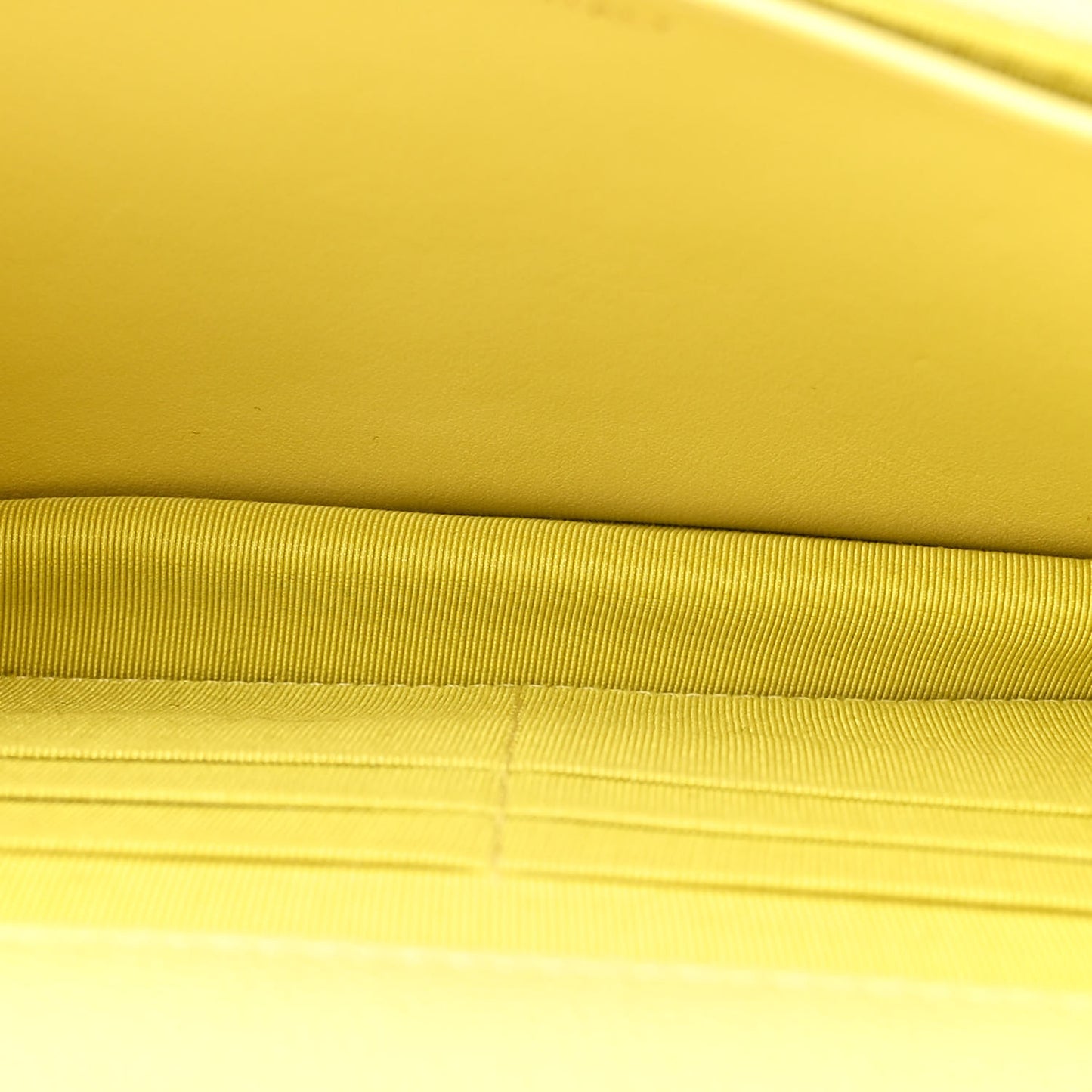 Caviar Quilted Wallet on Chain WOC Yellow