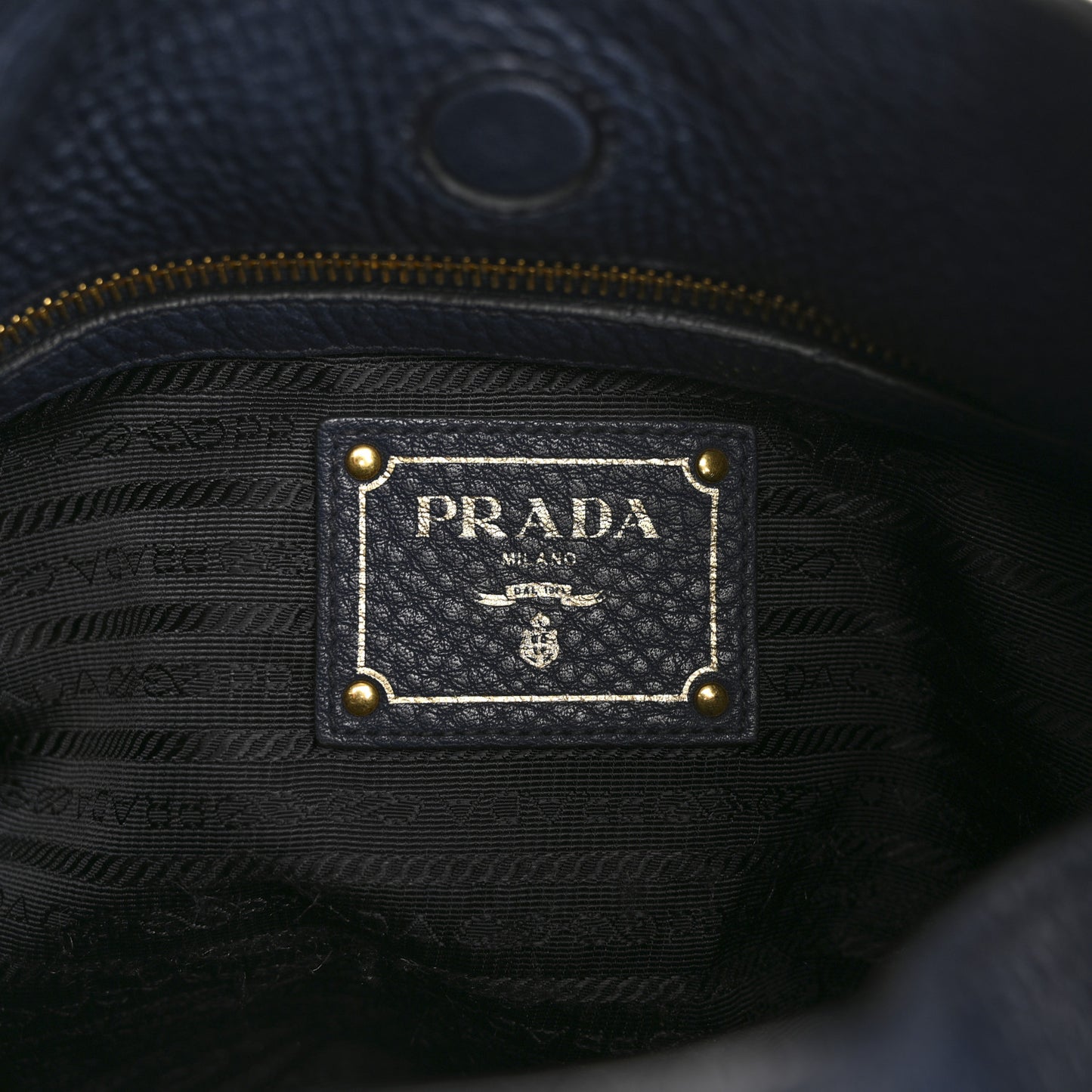 Vitello Phenix Embossed Logo Hobo Baltico