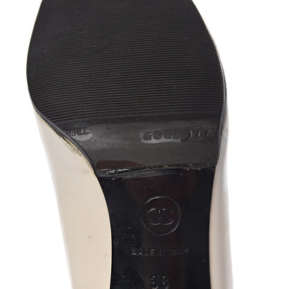 Chanel Lambskin Cap Toe Pumps 38 White Black 18 of 20