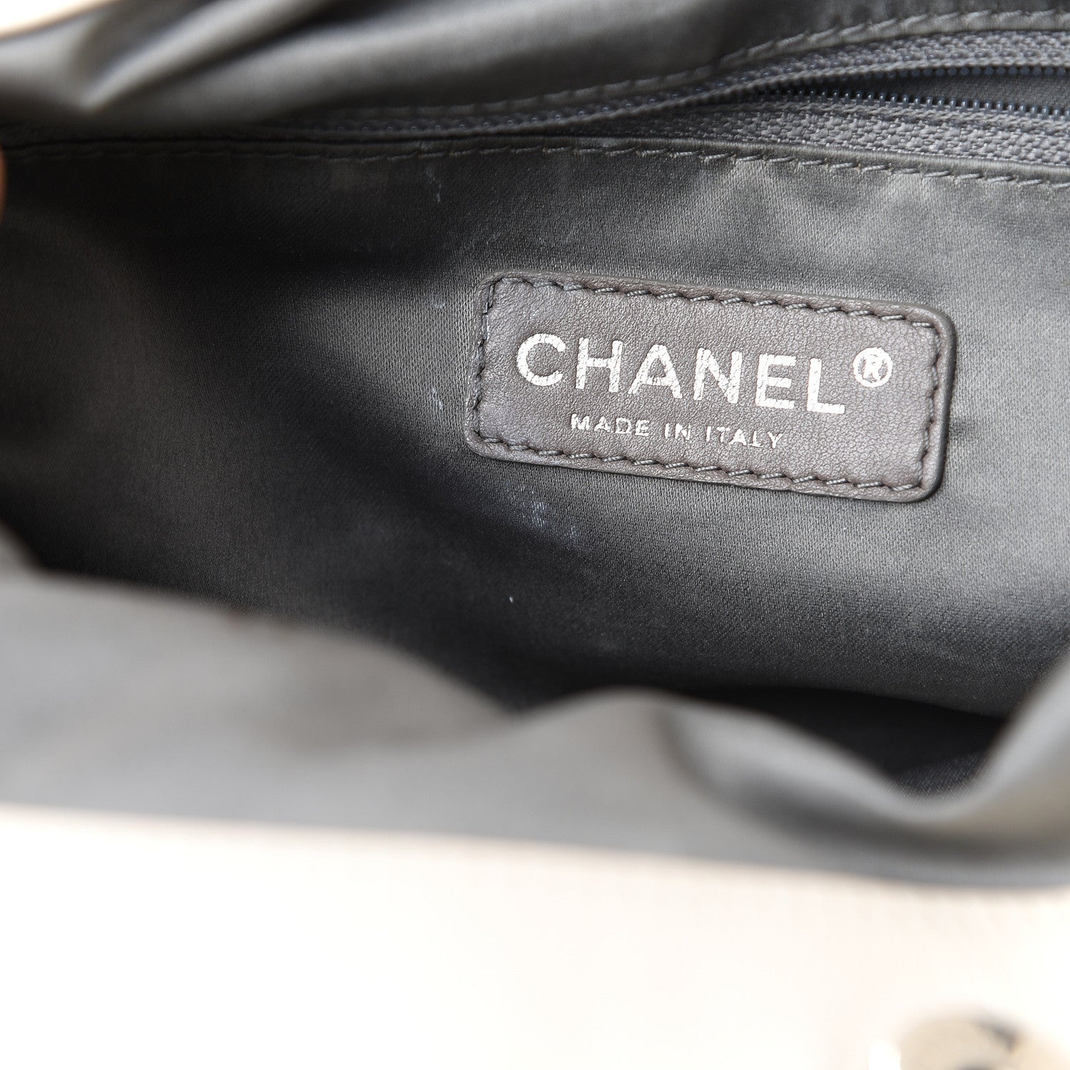 Chanel Calfskin Soho CC Shopper Tote White 7 of 17