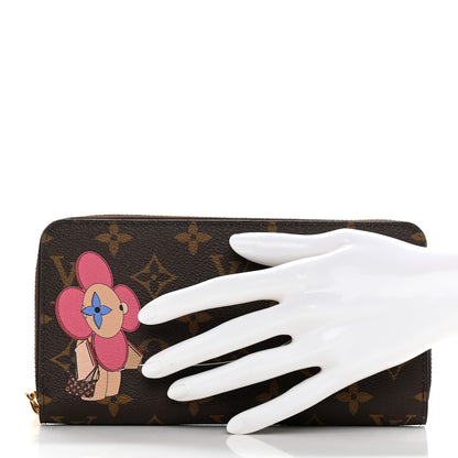 Louis Vuitton Monogram 2019 Christmas Animation Zippy Wallet Rose Ballerine 2 of 8