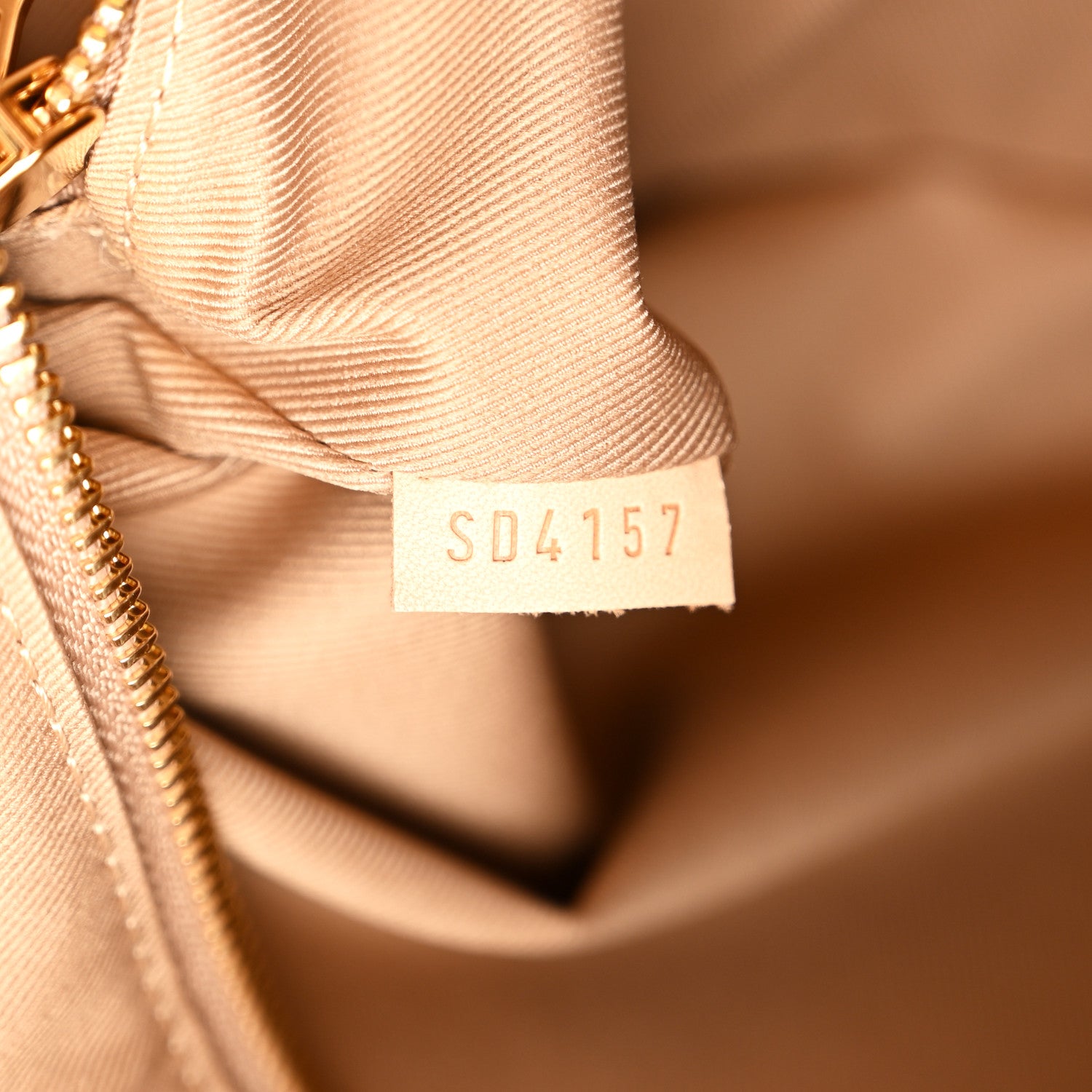 Louis Vuitton Monogram Graceful MM 7 of 11