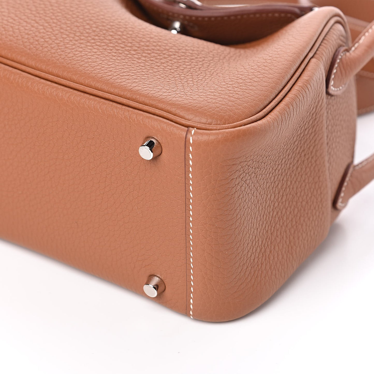 Taurillon Clemence Mini Lindy 20 Gold