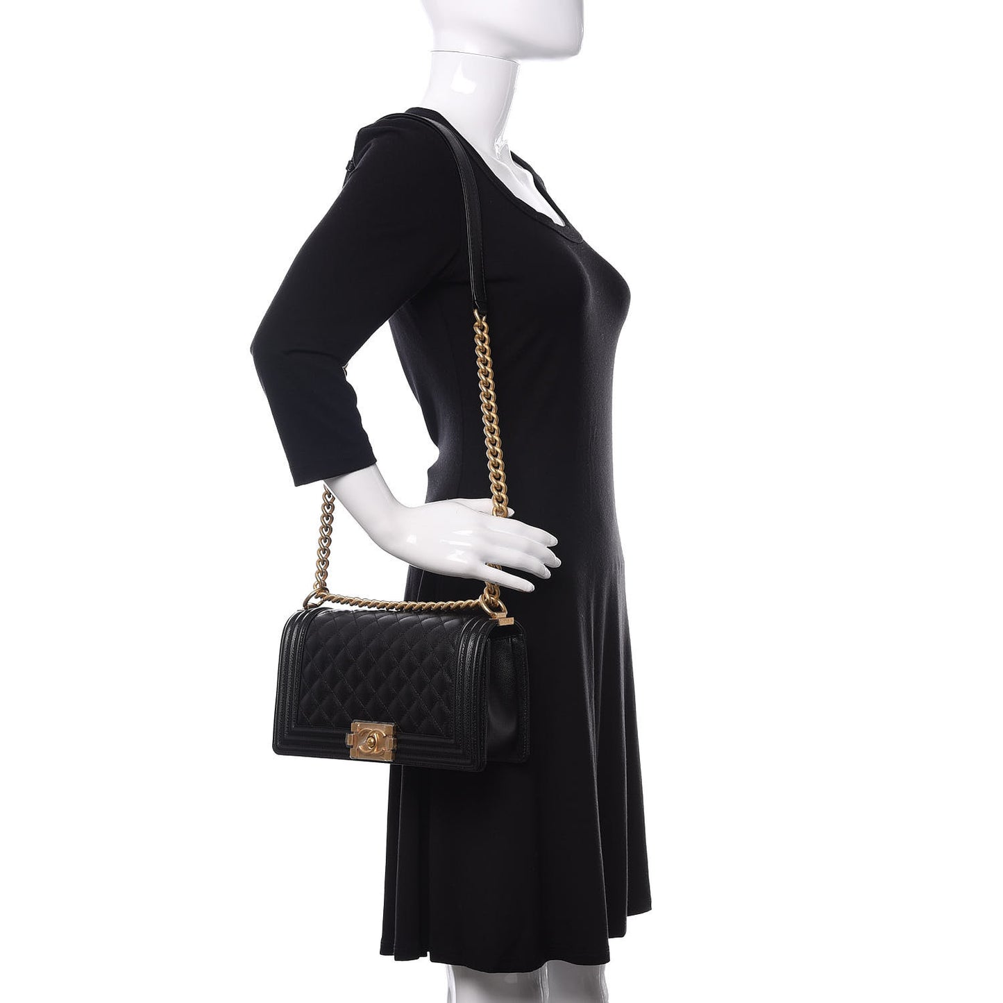 Caviar Quilted Medium Boy Flap Black