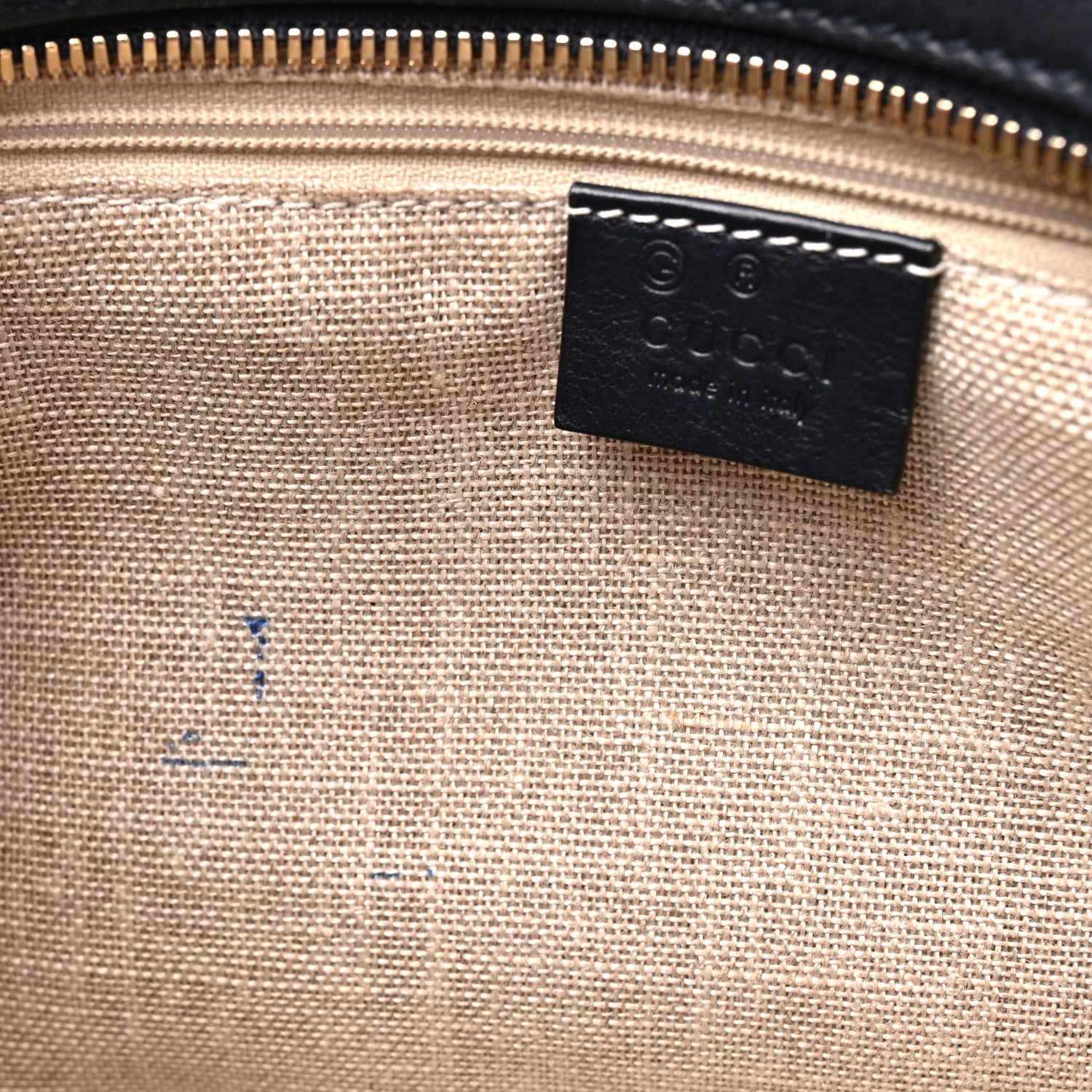 Gucci Microguccissima Medium Crossbody Bag Blue 10 of 11