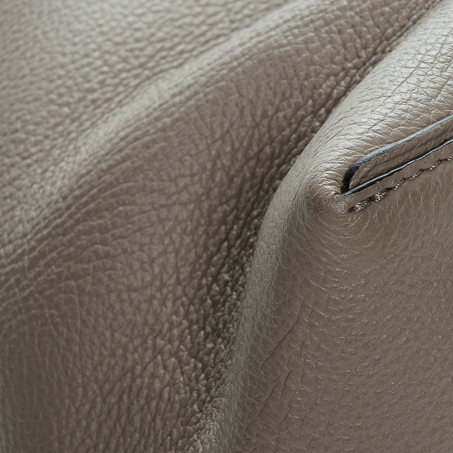 Veau Cachemire Soft Lockit MM Galet