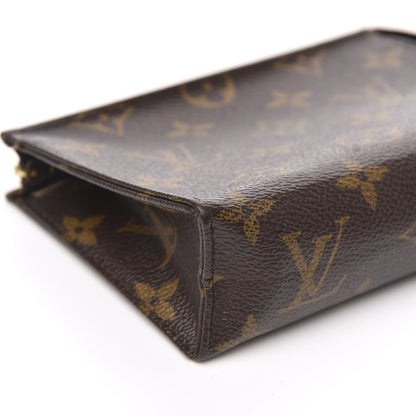 Louis Vuitton Monogram Toiletry Pouch 15 8 of 10