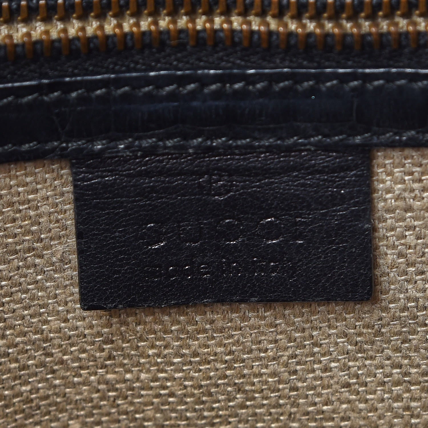 Gucci Crocodile Studded Pelham Borchie Flap Bag Black 6 of 7