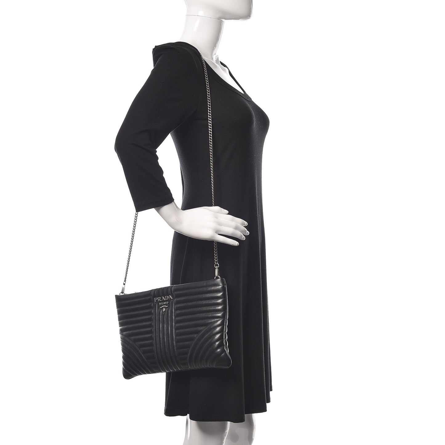 Soft Calfskin Impunture Diagramme Clutch Black