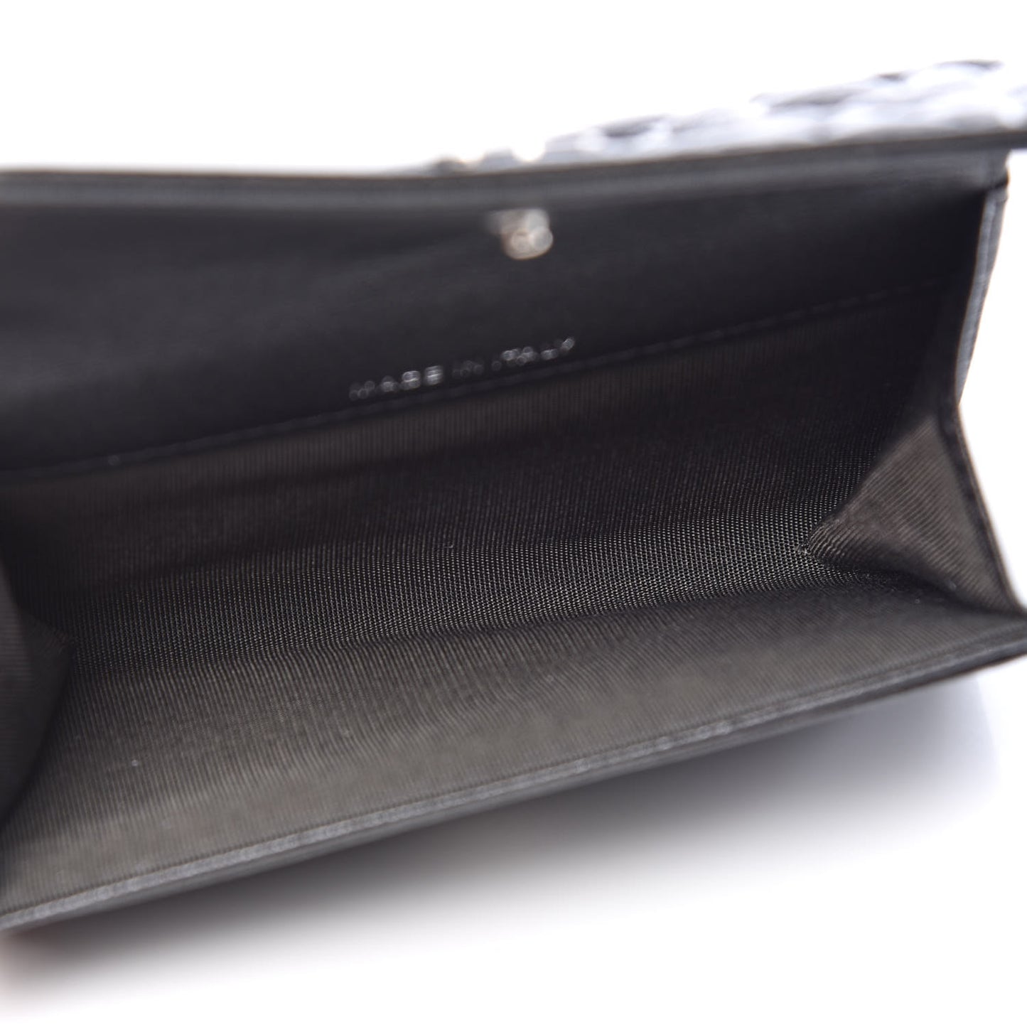 Goatskin Camellia Embossed Card Holder Wallet Grey